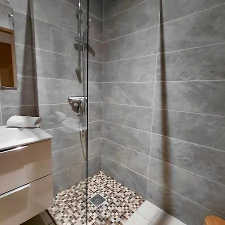 C Coispine 1 Cosy Rdc Vue Sur La Meuse Appartement *